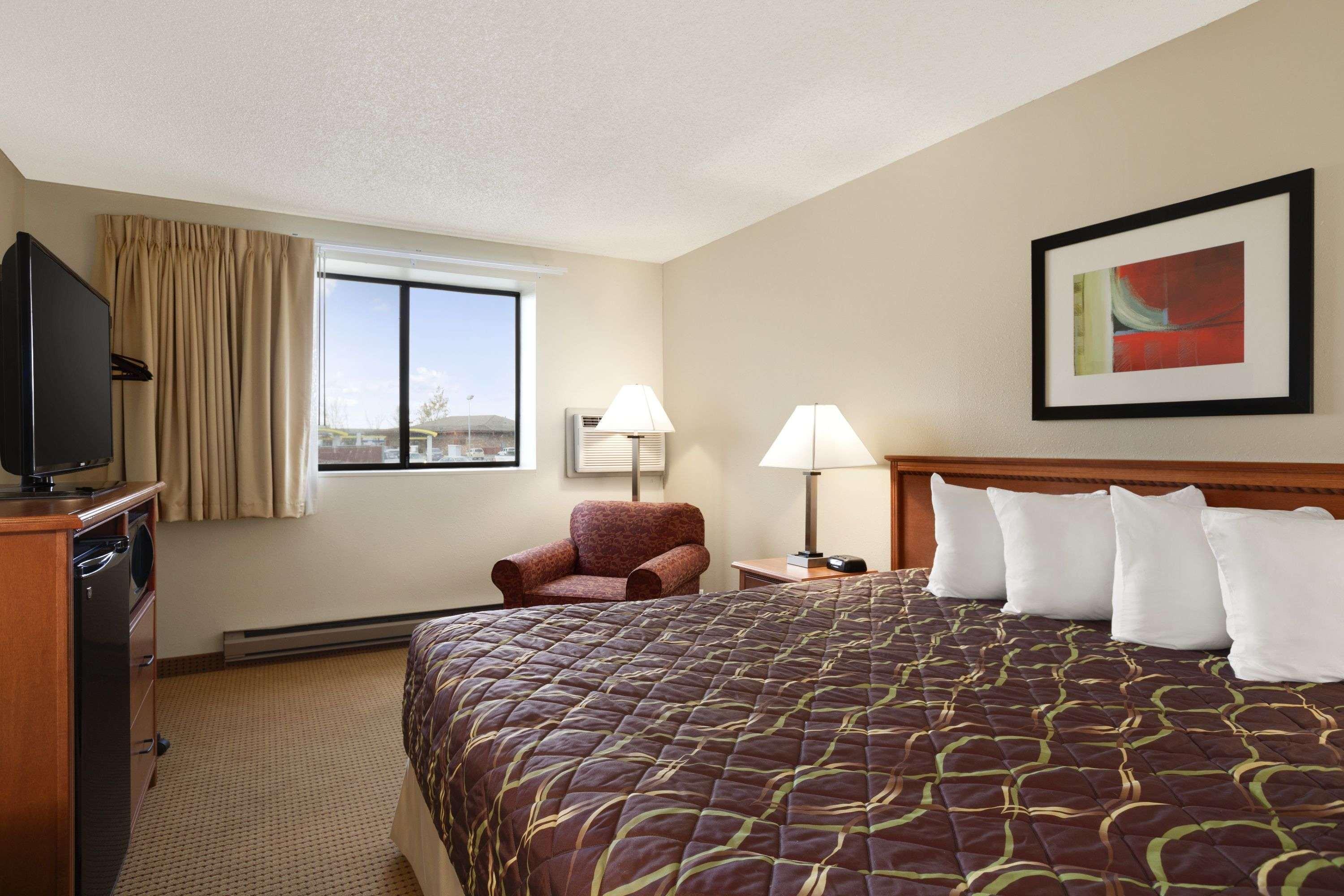 Super 8 By Wyndham Williston Nd Hotell Exteriör bild